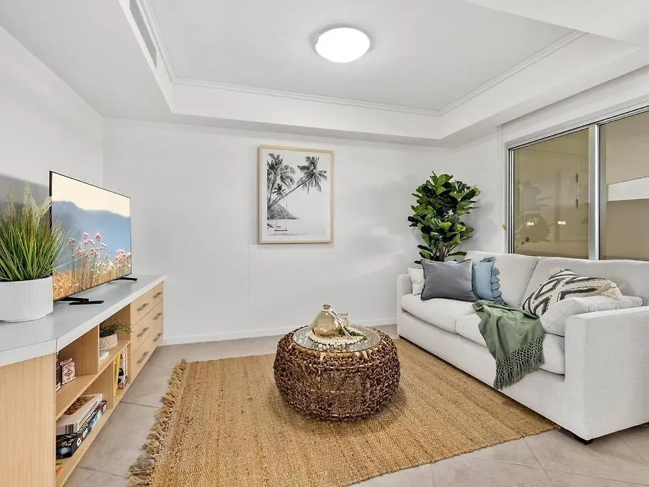 Sensational Ocean View 2 Bedroom Apartment Maroochydore 0*,  Ausztrália