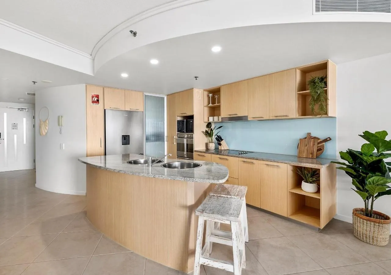 Sensational Ocean View 2 Bedroom Apartment Maroochydore
